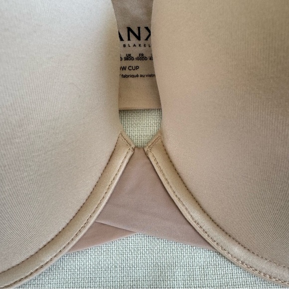 Spanx Pillow Cup Lightly Lined Full Coverage Underwire Bra Nude 38DD - Picture 6 of 9